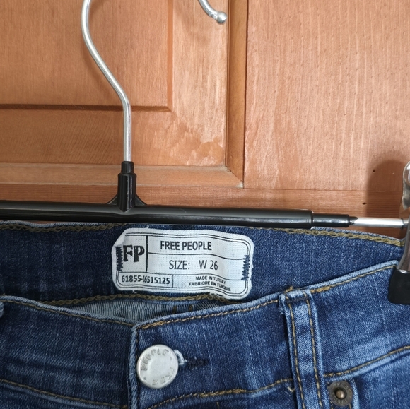 FP Free People Distressed Button Fly Jeans 26 - Picture 3 of 6
